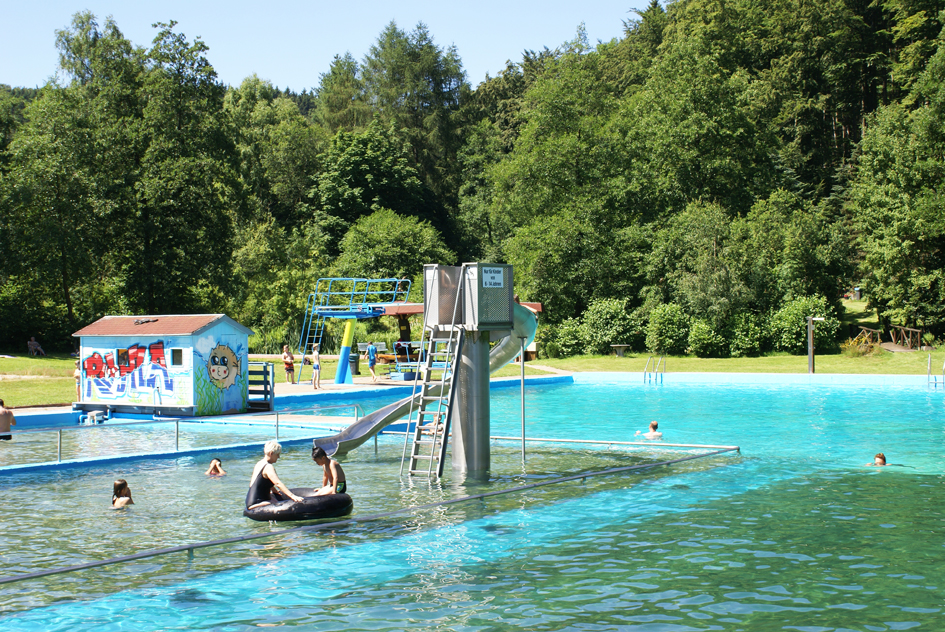 Schwimmbad am Ferienpark Ferienhaus Lichtung.